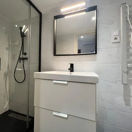 Apartment Chic Design 2