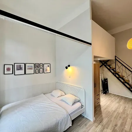 Apartment Chic Design 2 Budapest