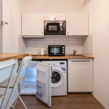 Boutique 2 Apartment *
