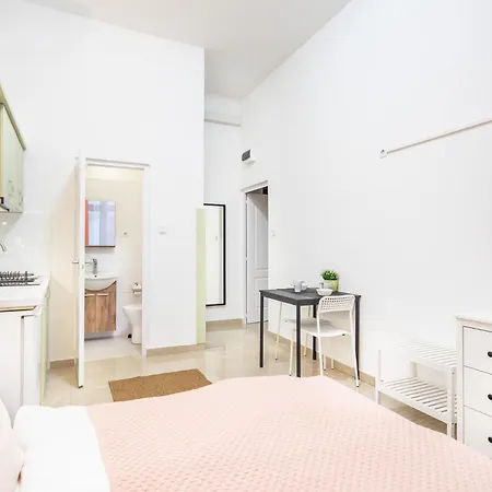 - Modern - Good Sleep Apartment