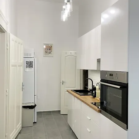 Oasis Budapest