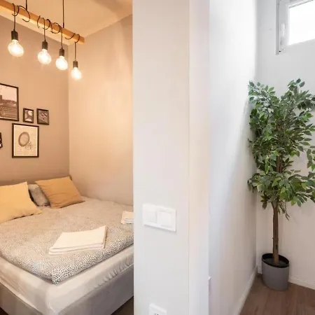 Boutique 1 Apartment *