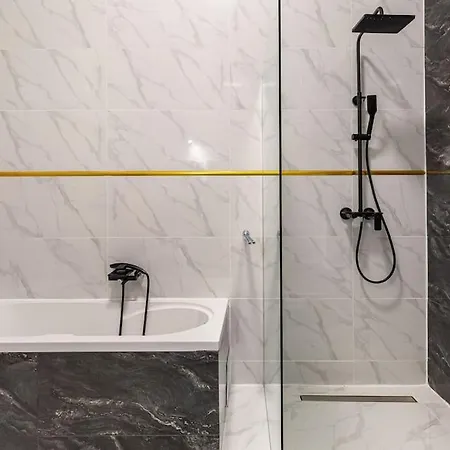 Black Marble Unique Design Near Danube River Apartment