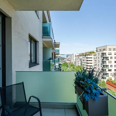 Corvex With Balcony