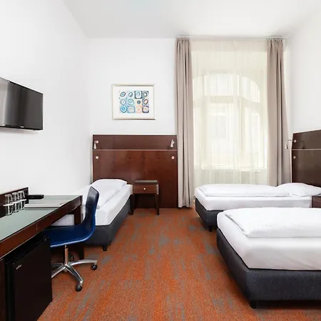 Matyas Hotel