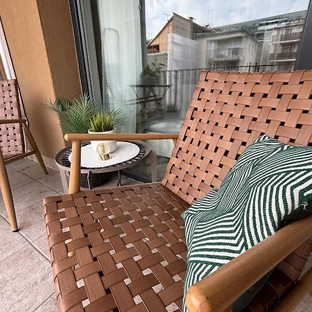 Scandinavian-style Downtown With A Terrace Appartement