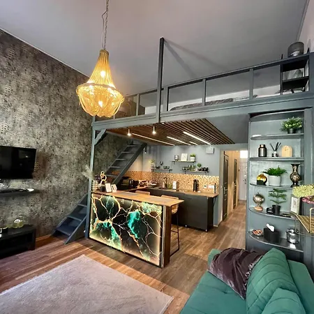 Treasure Island Apartment *