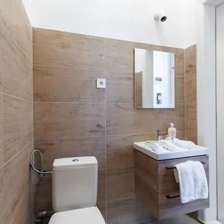 Chic 2 Bedrooms Budapest