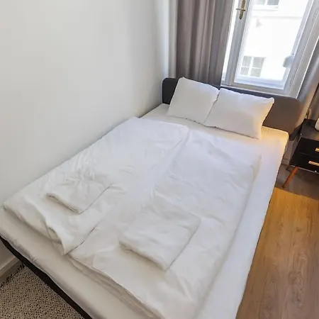 Chic 2 Bedrooms Apartment *