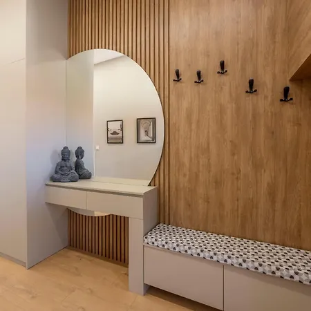Apartment Exclusive N' Spacious Elizabeth *