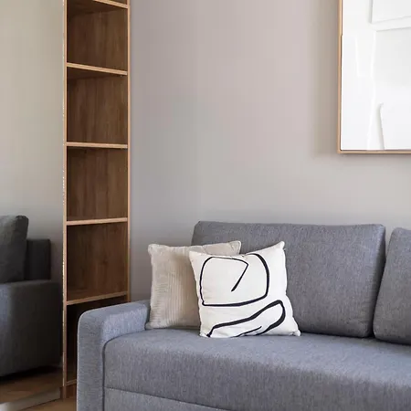 Exclusive N' Spacious Elizabeth Apartment