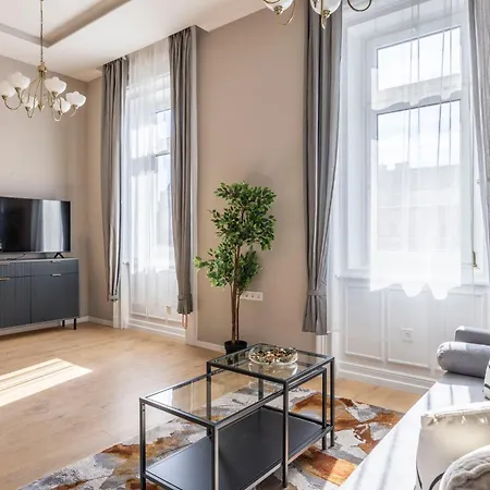 Exclusive N' Spacious Elizabeth * Budapest
