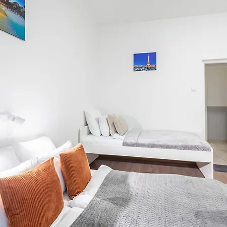 New - Simple Apartment Budapest