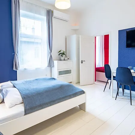 - Quiet Aparment