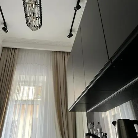 Premium Luxury Near Basilica Apartment