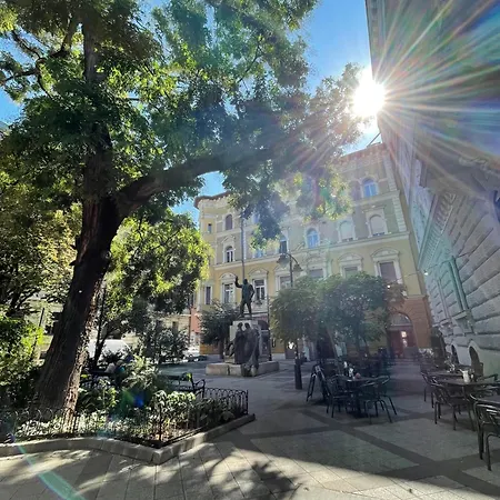 Nomad & Guest house Budapest