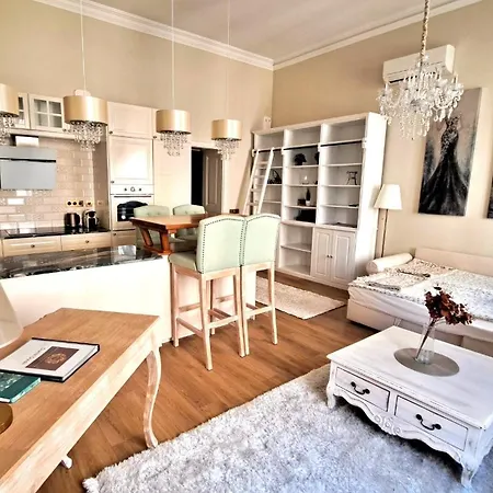 Nyugati Premium Budapest