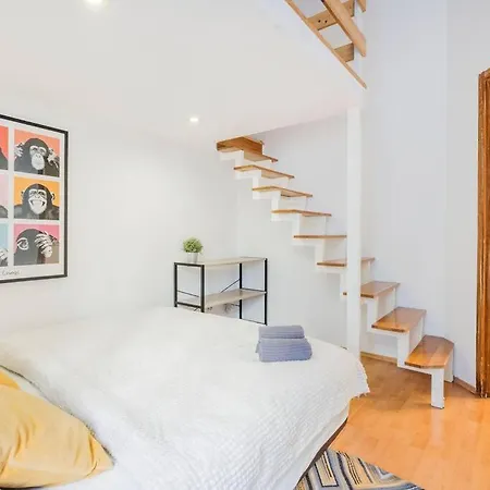 Apartment Secluded Spacious Oasis-best Location In Downtown *
