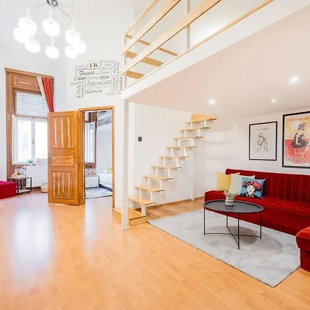 Secluded Spacious Oasis-best Location In Downtown