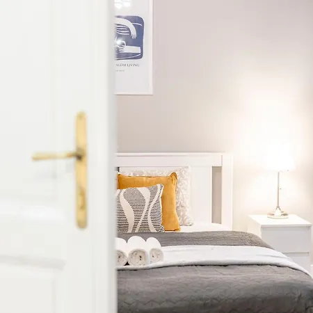 Cozy Leo In The Heart Of Apartment *