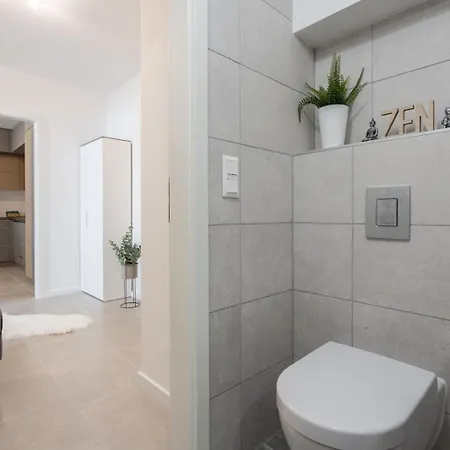 Premier Pest Side Apartment *