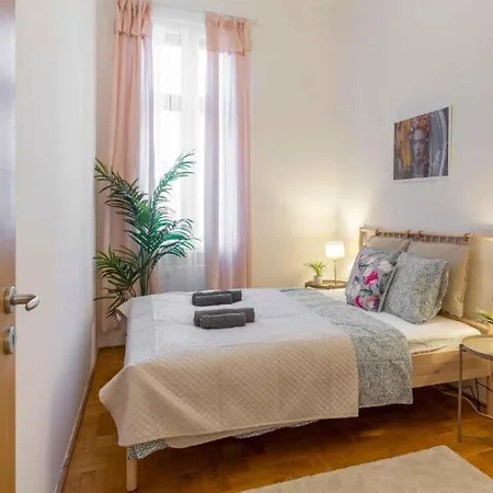 Gozsdu By Cavaland Apartment Budapest