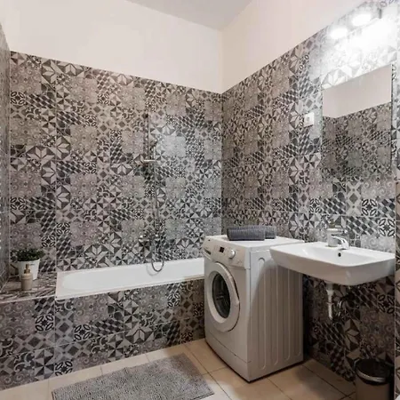 Gozsdu By Cavaland Apartment