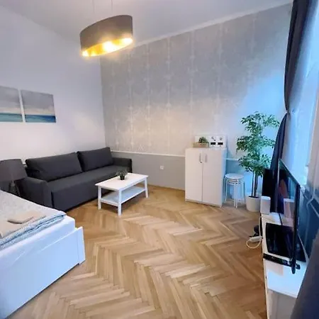 Apartment Quiet In Center Budapest