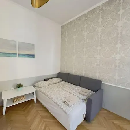 Quiet In Center Apartment Budapest