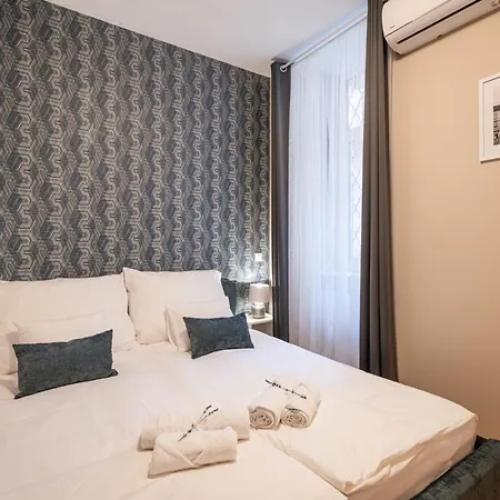 Sarah's With Pool, Wellness, Fitness Budapest