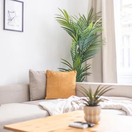 Charming & Cozy 1bedrm Apartment *