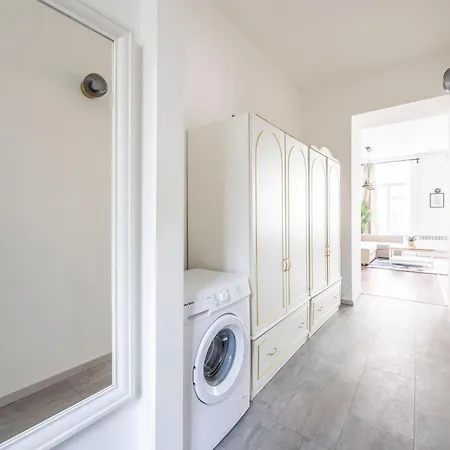 Charming & Cozy 1bedrm Apartment Budapest