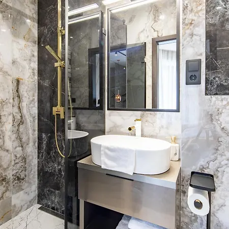 Ultra Luxury Apartment