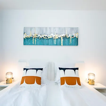 Apartamento - Balcony - Brand New - Sunny