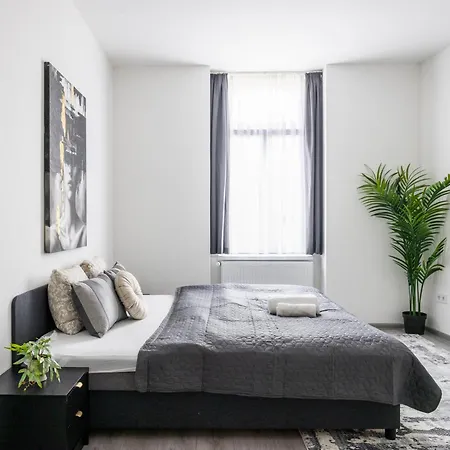 Apartment Exclusive & Grand W' 4bedrm, 3bathrm Budapest