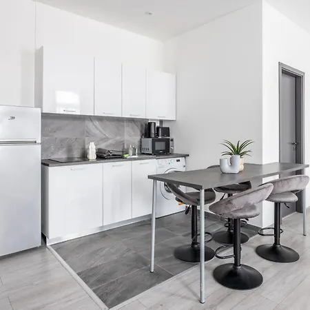Apartment Exclusive & Grand W' 4bedrm, 3bathrm Budapest