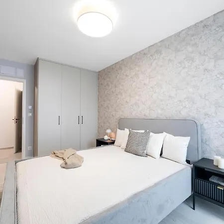 Buda Side Luxury 1-2