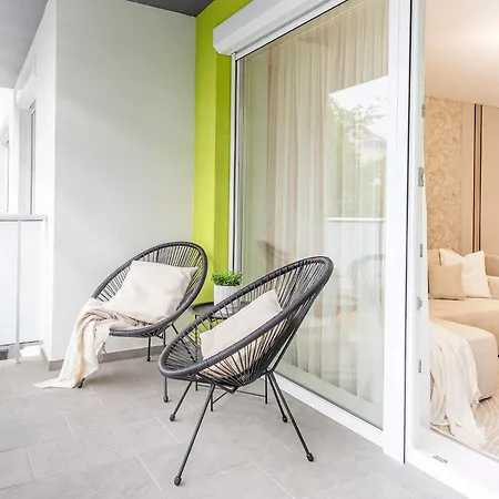 Buda Side Luxury 1-2