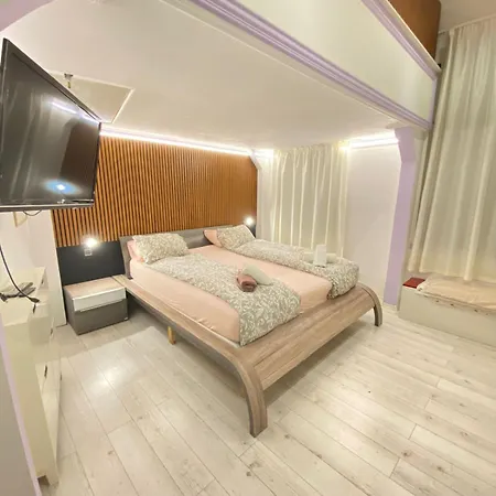 Yes, Yes! Lovely Good Amenities Center