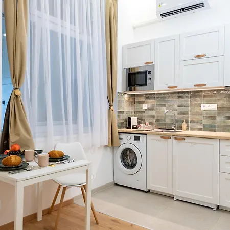 Cozy Vibes K106 By B&z Apartment