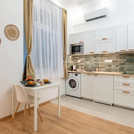 Cozy Vibes K106 By B&z Apartment