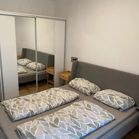 R77 Downtown - Penthouse Apartment