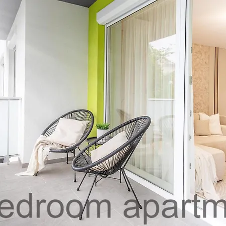 Apartment Buda Side Luxury 3-4-5