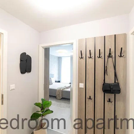 Buda Side Luxury 3-4-5 *