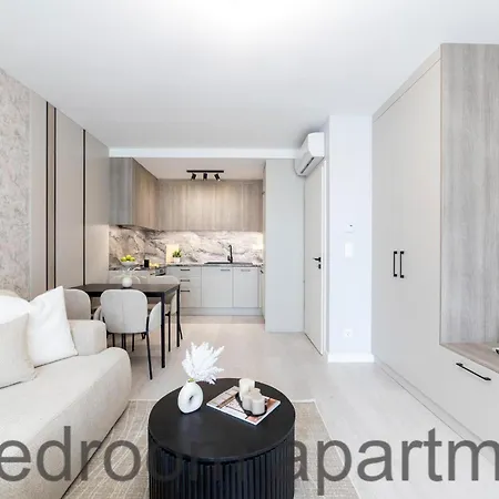 Buda Side Luxury 3-4-5 Apartment *