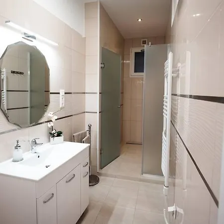 Julia - 2 Bedrooms, 2 Bathrooms, 90 Sqm