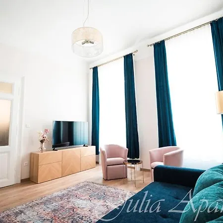 Julia - 2 Bedrooms, 2 Bathrooms, 90 Sqm * Budapest