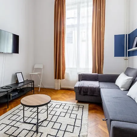 Apartment R61 Rakoczi *