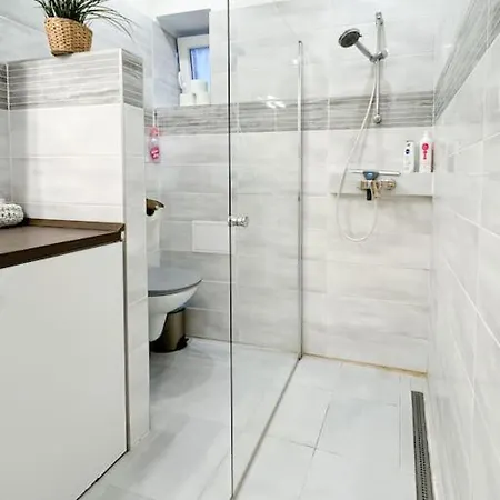 Apartment Elegant Garden Flat *