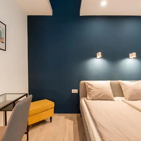 Apartment Lazar Opera House